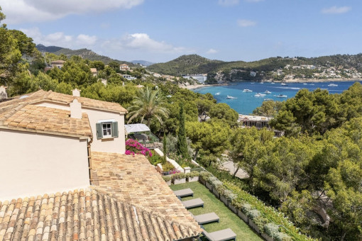 Mediterranean sea-view villa in a wonderful location with great privacy