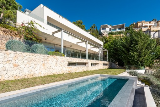 Exceptional designer-villa with sea views in Costa d'en Blanes