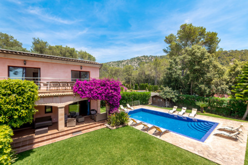 Large villa with touristic rental licence, pool and garden in tranquil Son Toni, not far from Pollença