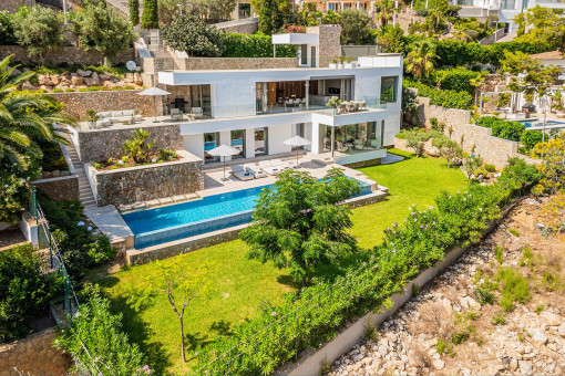 High-quality living in Port d’Andratx – modern Mediterranean-style villa with spacious garden