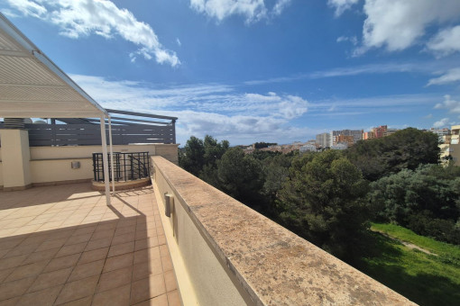 Apartment for rent in Bonanova - Quiet location with large roof terrace and communal pool